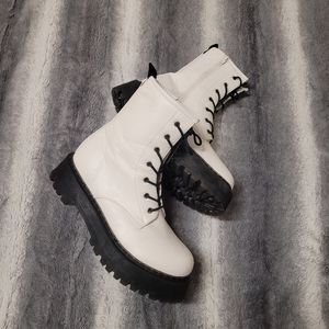 Truffle Collection chunky boots size 8